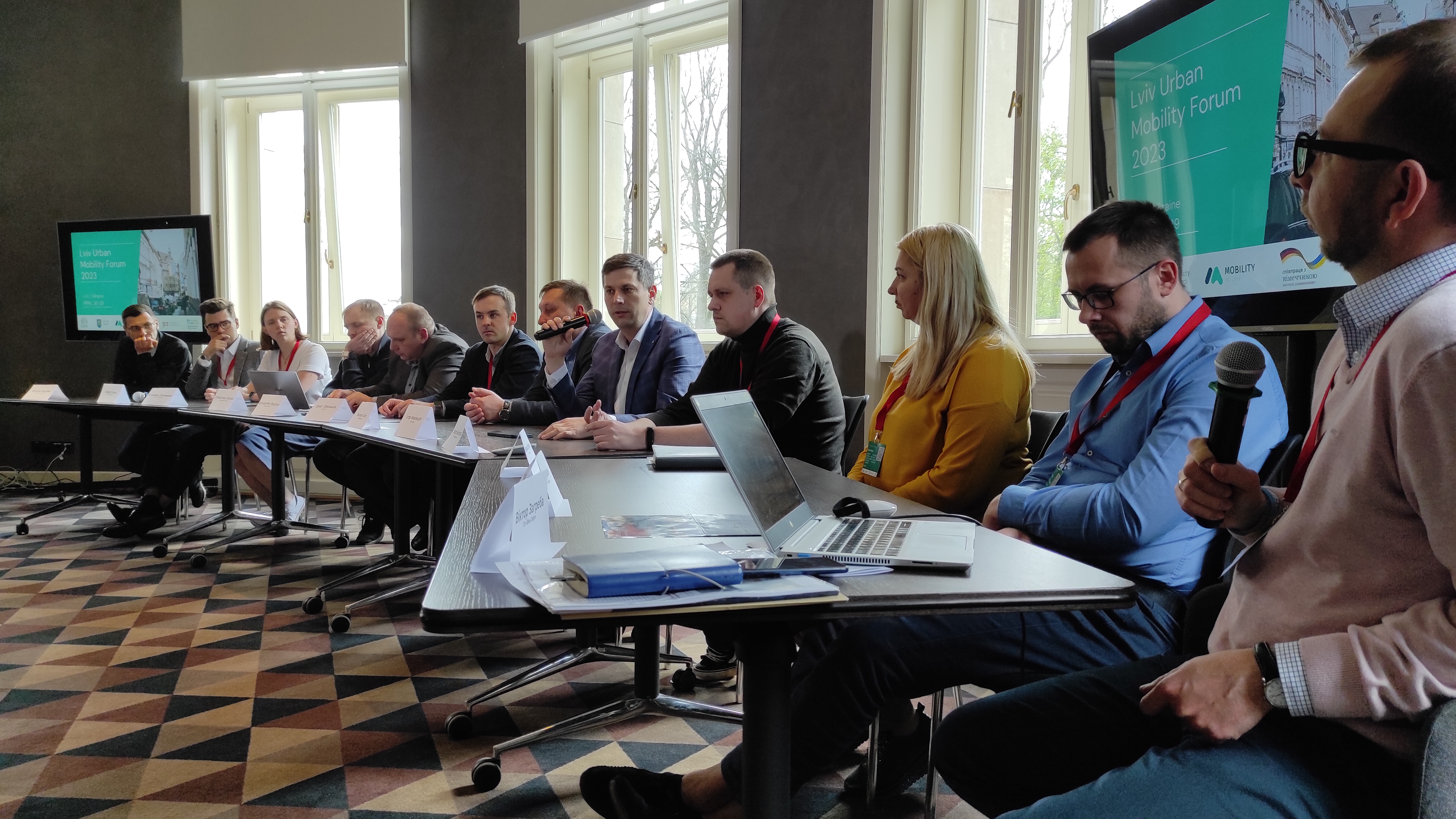 The round table in Lviv on electric transport brought together 46 participants from 12 cities